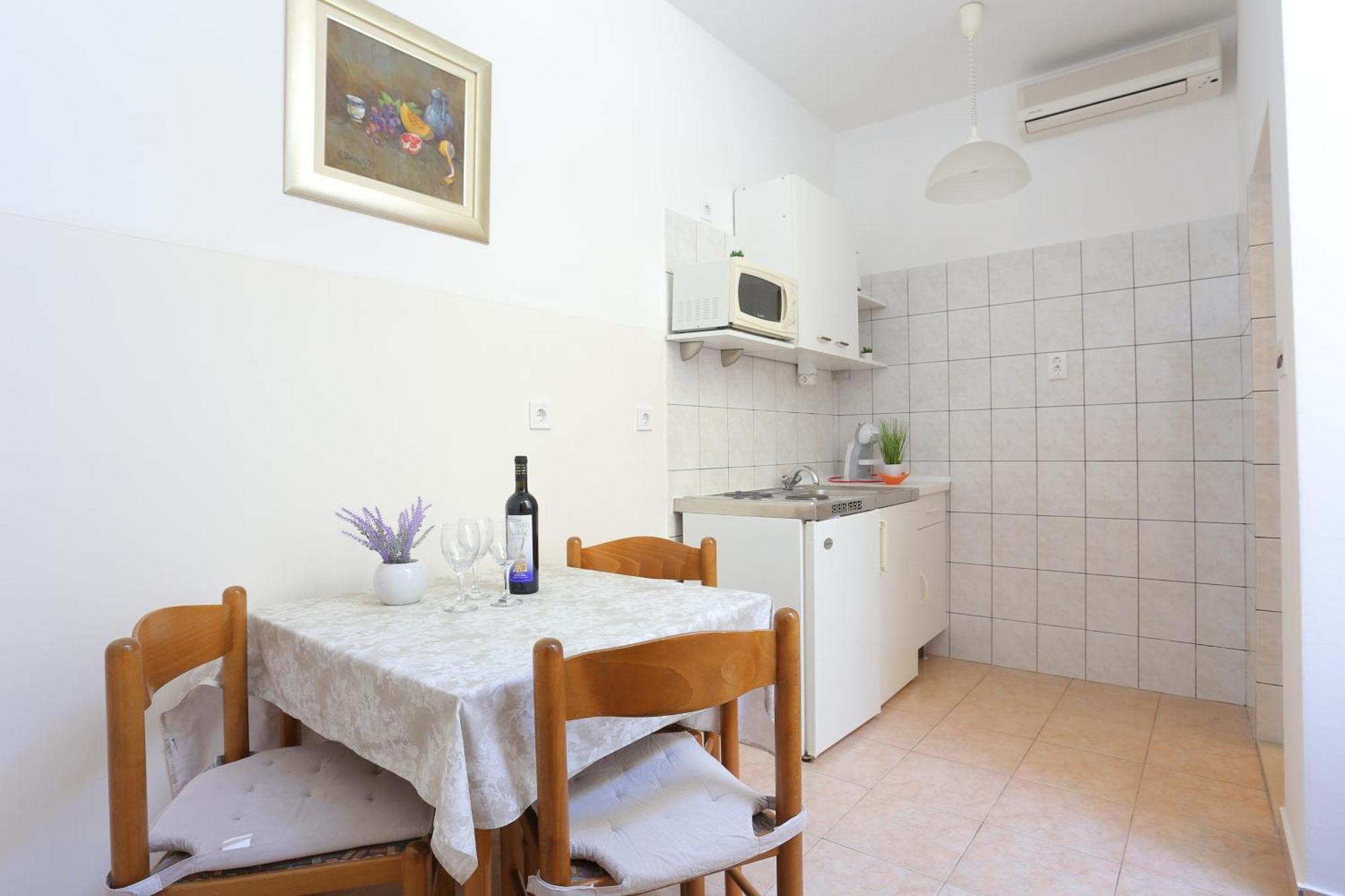 Apartment By The Sea Duce, Omis - 946 *