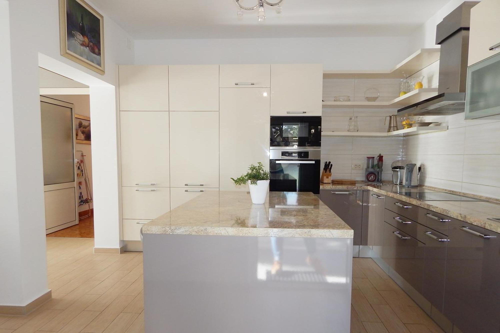 Apartment By The Sea Duce, Omis - 946 *