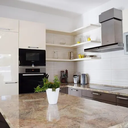 Apartments By The Sea Duce, Omis - 946 Zimmer foto